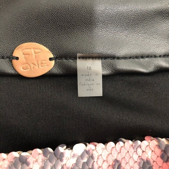 Free People Pink Skinny Flip Sequin Flip Cheetah Mini Skirt Festival Festive NWT - Picture 11 of 11